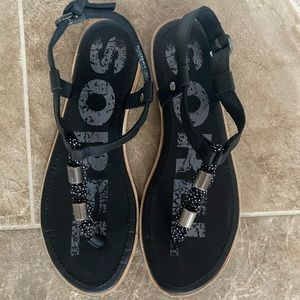 Sorel Sandals Brand New- 8.5 size